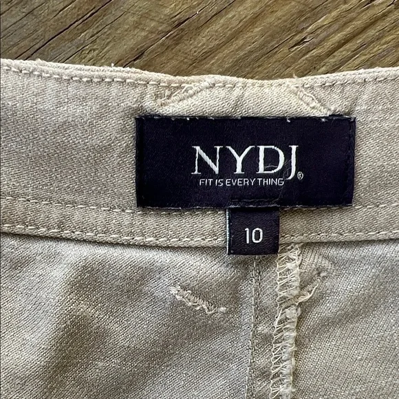 NYDJ Linen Shorts - Picture 2 of 8